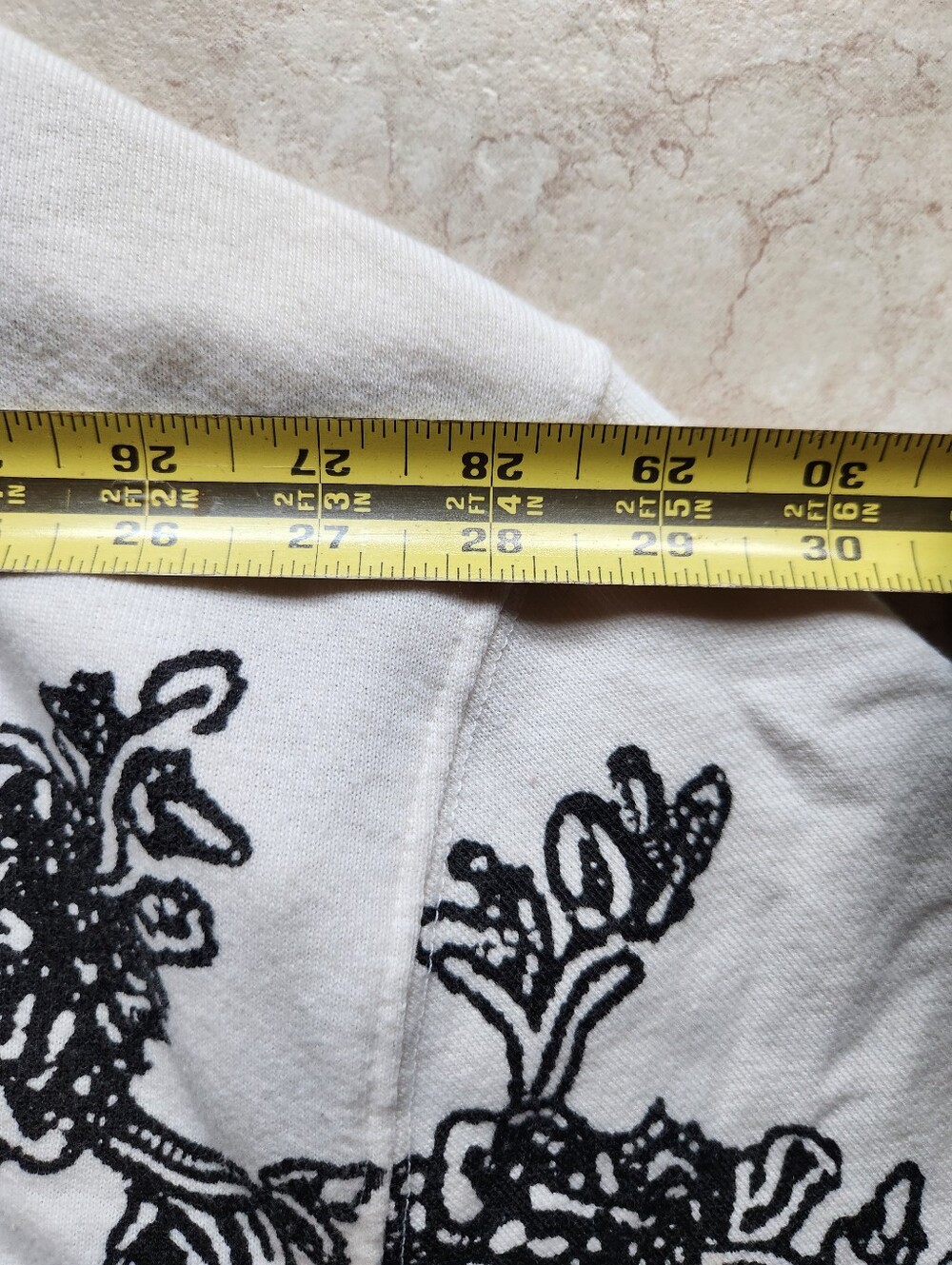 We The Free Free People Oversized Floral Crewneck Sweatshirt Large Cream Black - Picture 8 of 9